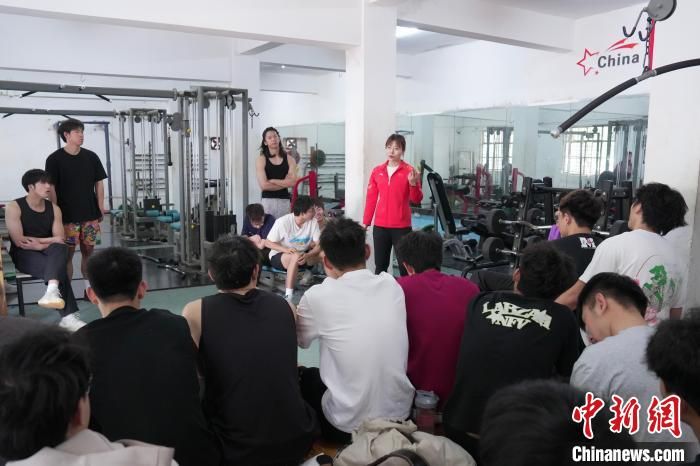 湖北大学“冠军”教师创新教学 激发高校体育活力